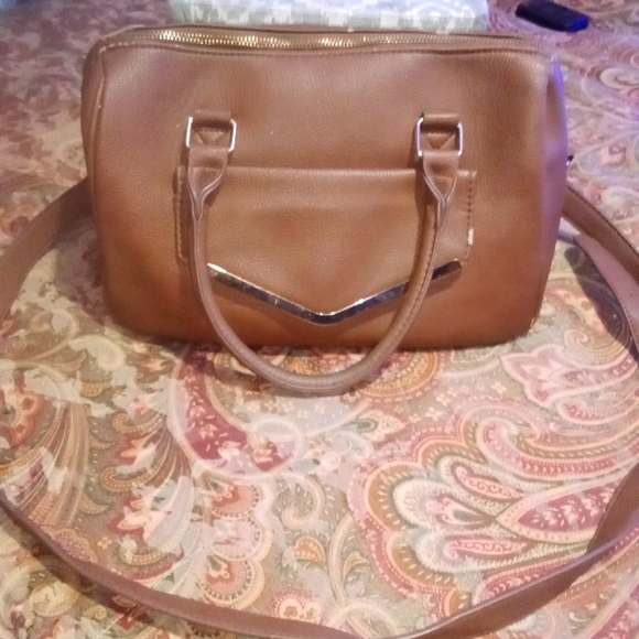 Cato Fashions Brown Shoulder Bag with Envelope like pockets. - Picture 1 of 5